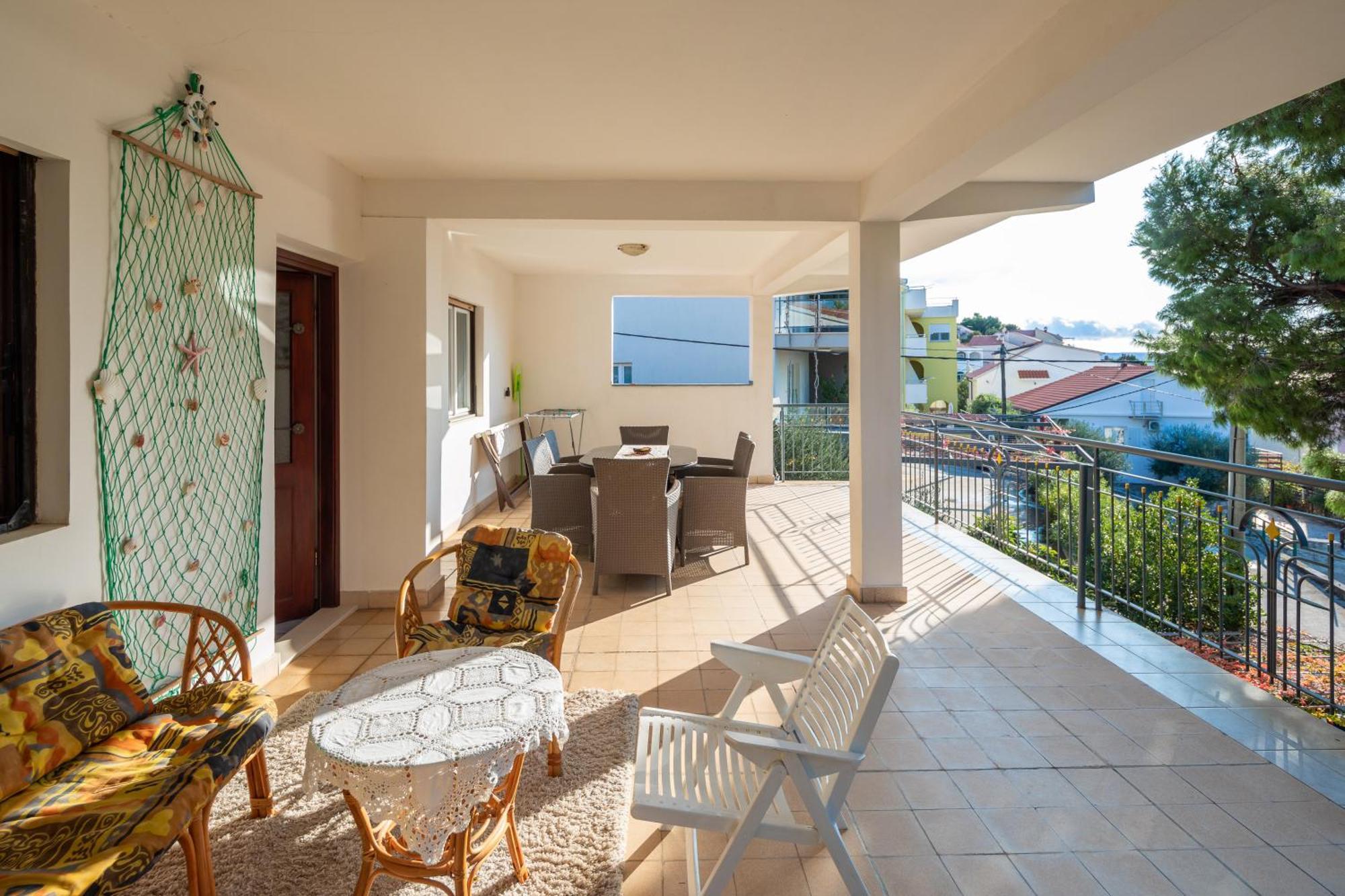 Urban Edge - Beach Apartments Omiš Exterior foto